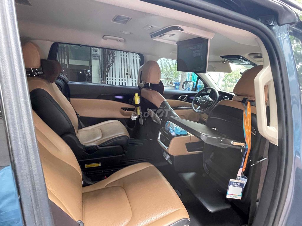 Kia Carnival - ảnh 5