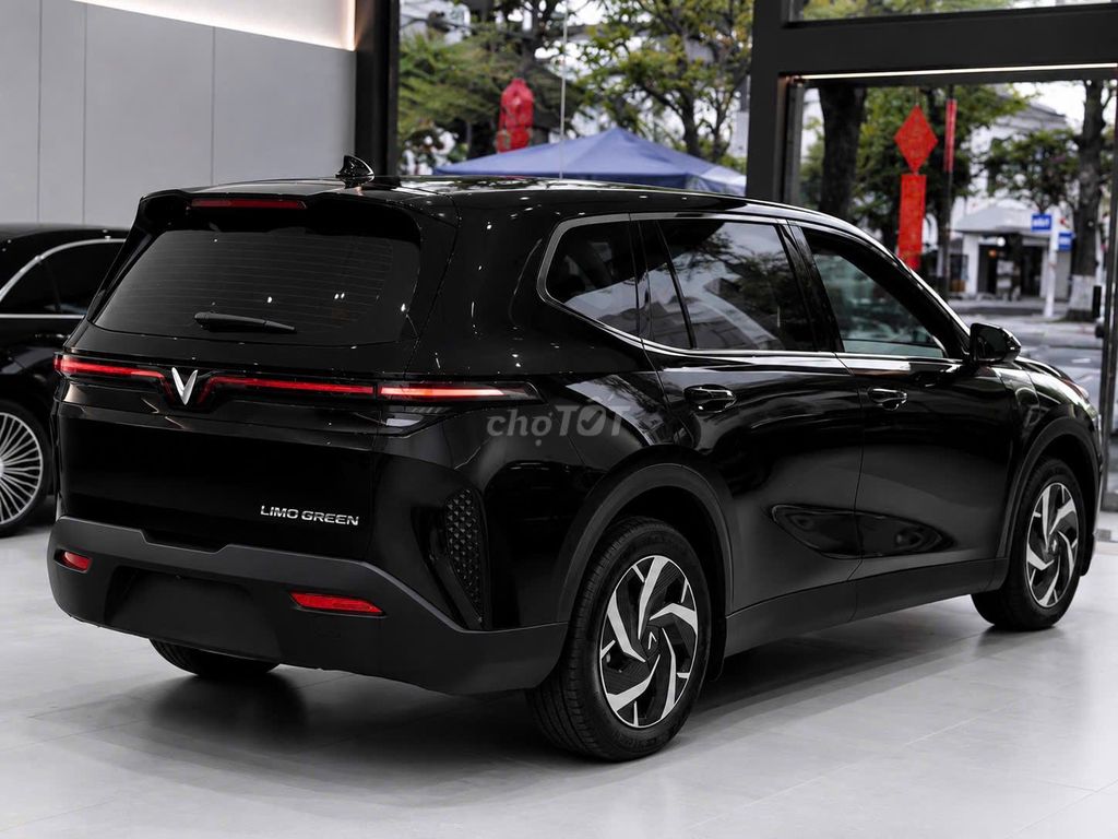 VinFast Limo Green - ảnh 4