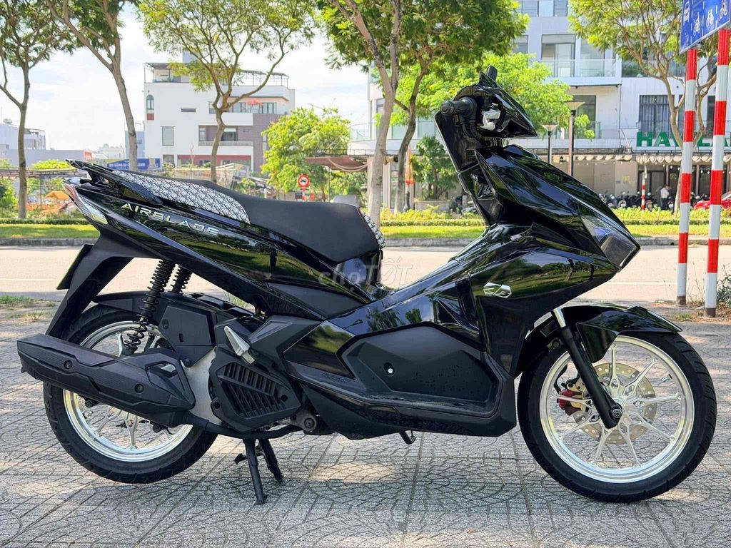 Honda Air Blade 2017 - ảnh 4