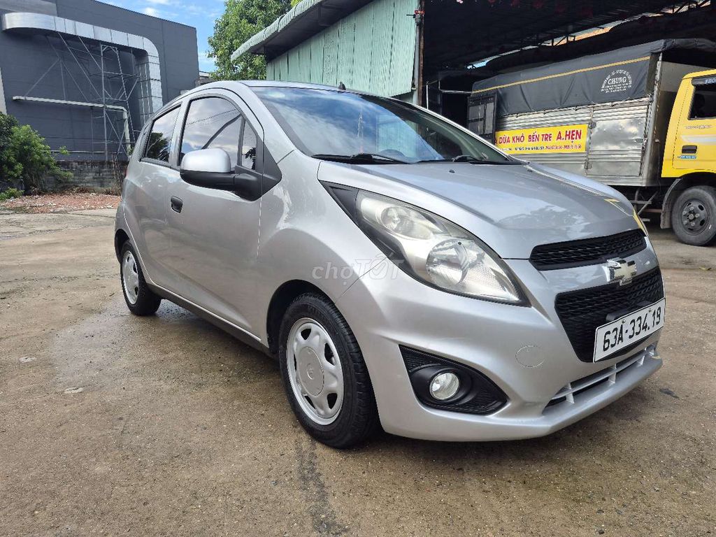 Chevrolet Spark - ảnh 1