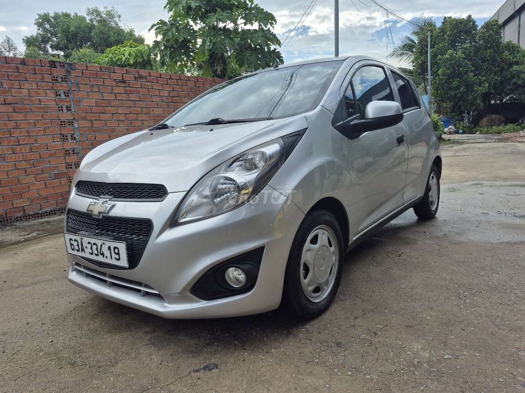 Chevrolet Spark - ảnh 2