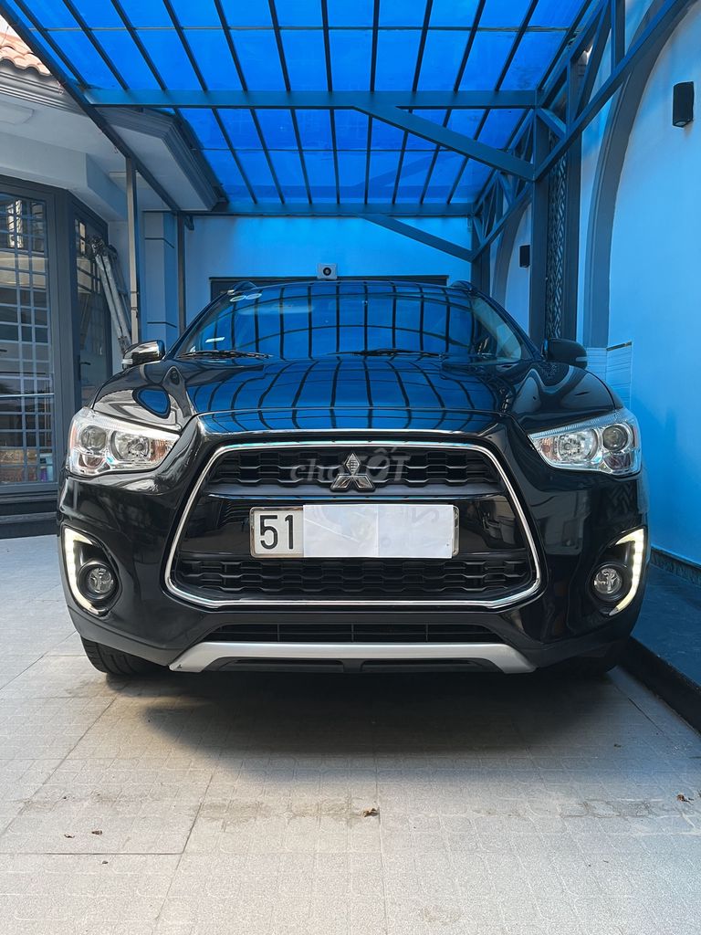 Mitsubishi Outlander 2016 - ảnh 1