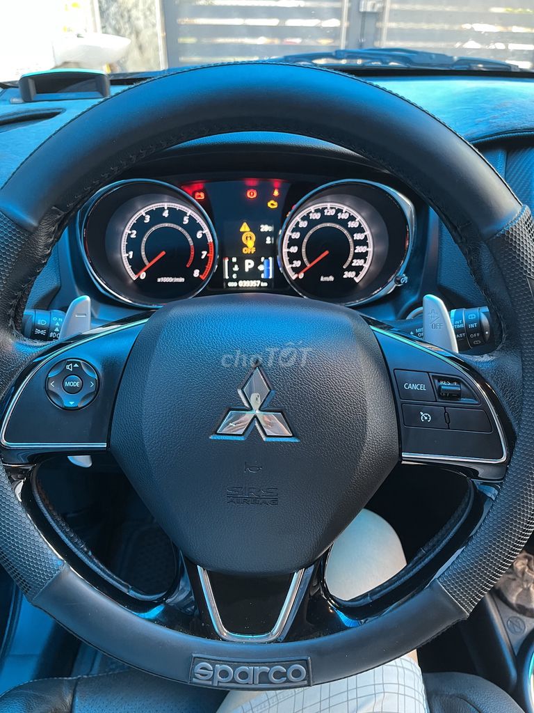 Mitsubishi Outlander 2016 - ảnh 4
