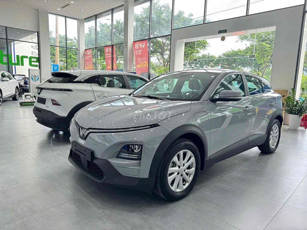 VinFast VF6 Eco 2026 - ảnh 1