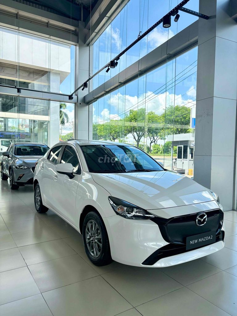 Mazda 2 - ảnh 2