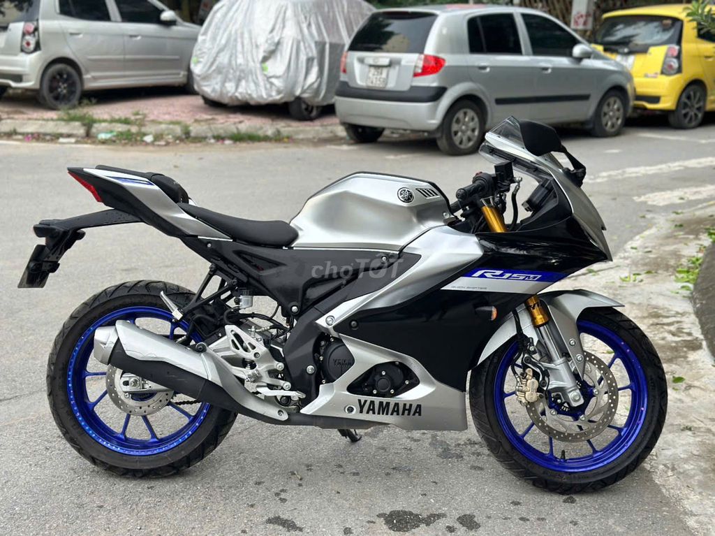 Yamaha R 2025 - ảnh 2