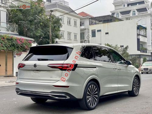 Volkswagen Viloran Luxury 2026 - ảnh 5