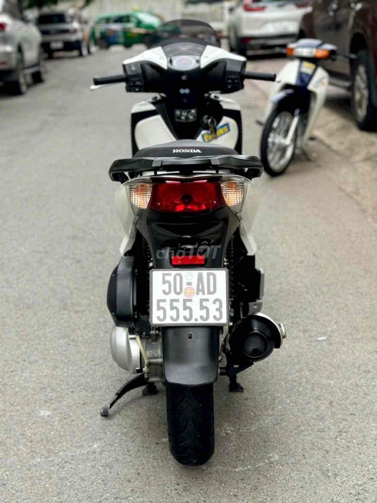 Honda 2010 - ảnh 2
