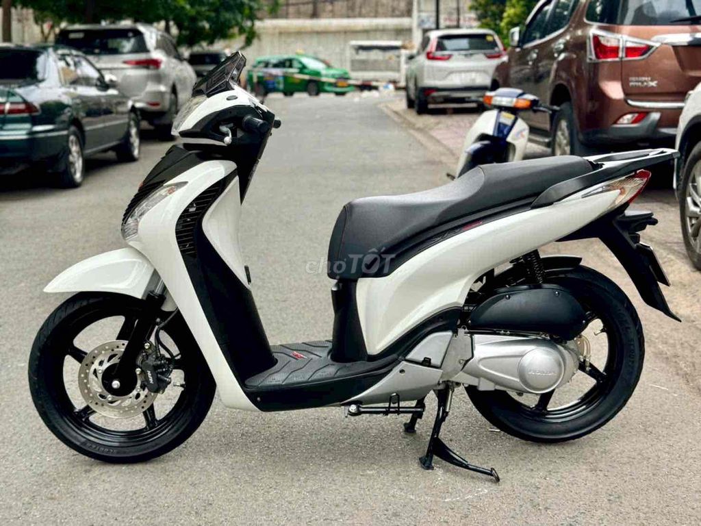 Honda 2010 - ảnh 4