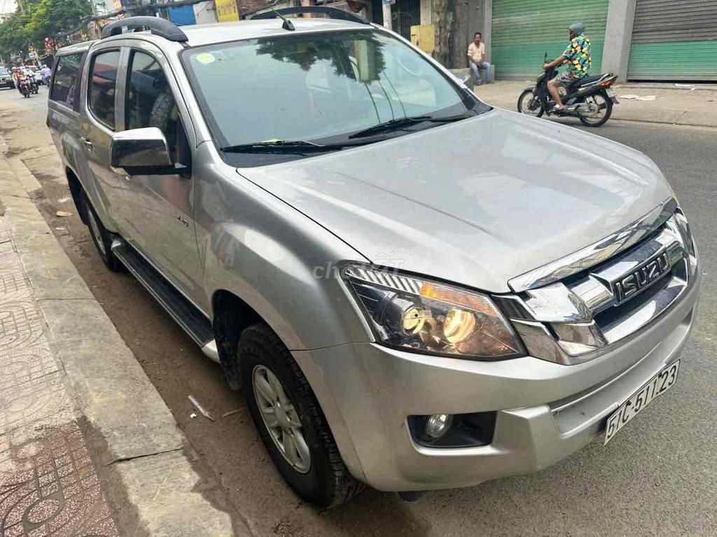 Isuzu - ảnh 1