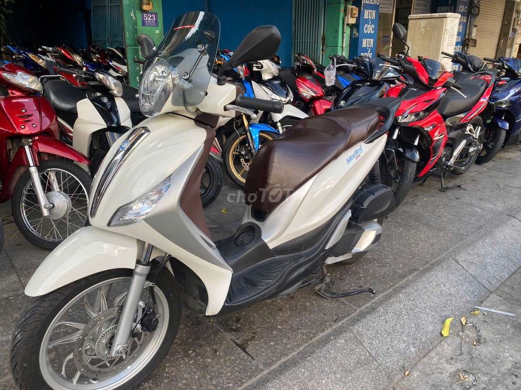Piaggio Medley 2019 - ảnh 1