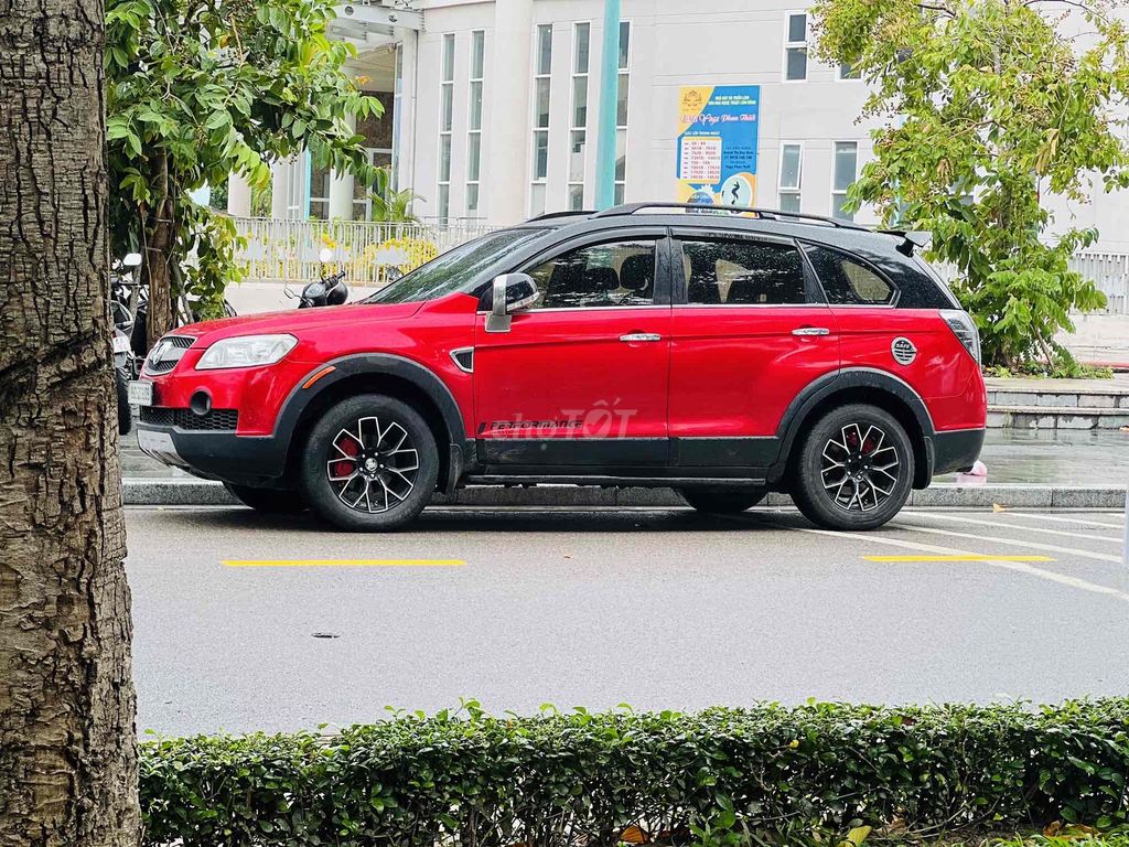 Chevrolet Captiva - ảnh 1
