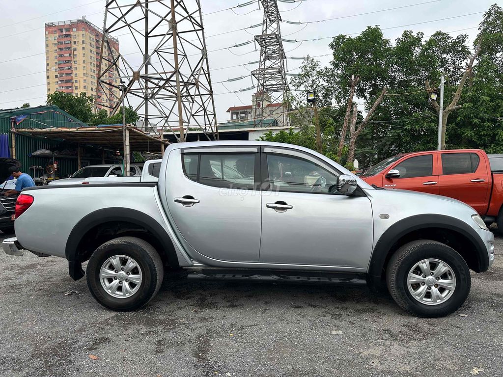 Mitsubishi Triton 2009 - ảnh 5