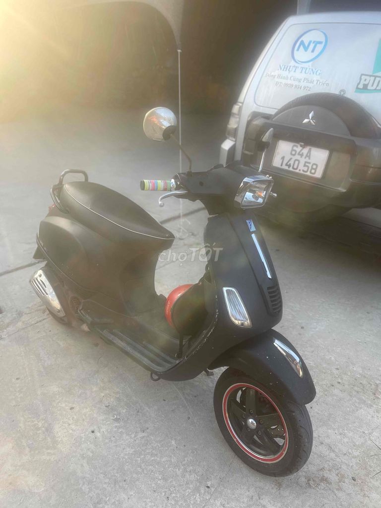 Piaggio Vespa 2010 - ảnh 2