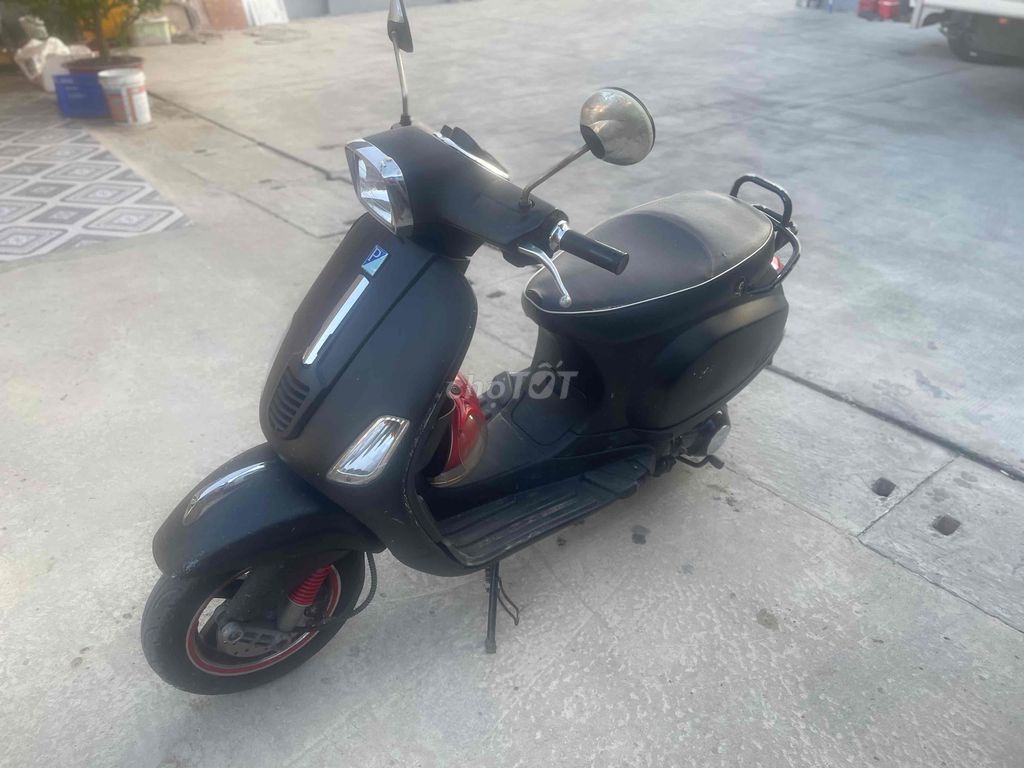 Piaggio Vespa 2010 - ảnh 4