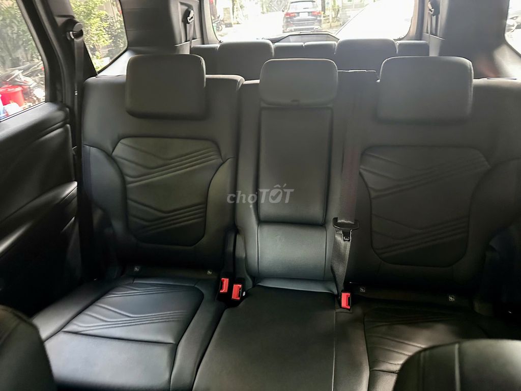 Ford Everest 2025 - ảnh 3