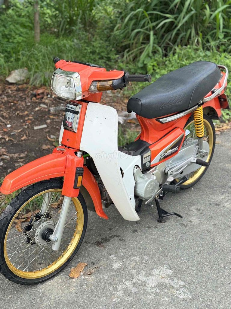 Honda Dream 2004 - ảnh 3
