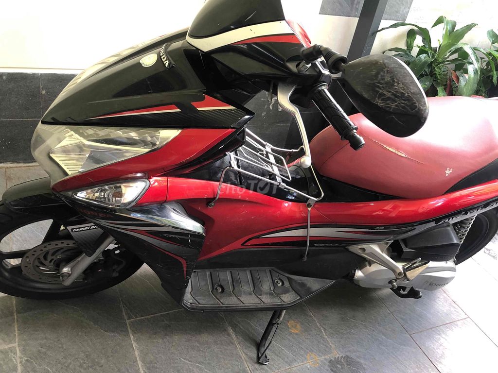 Honda Air Blade 2011 - ảnh 2
