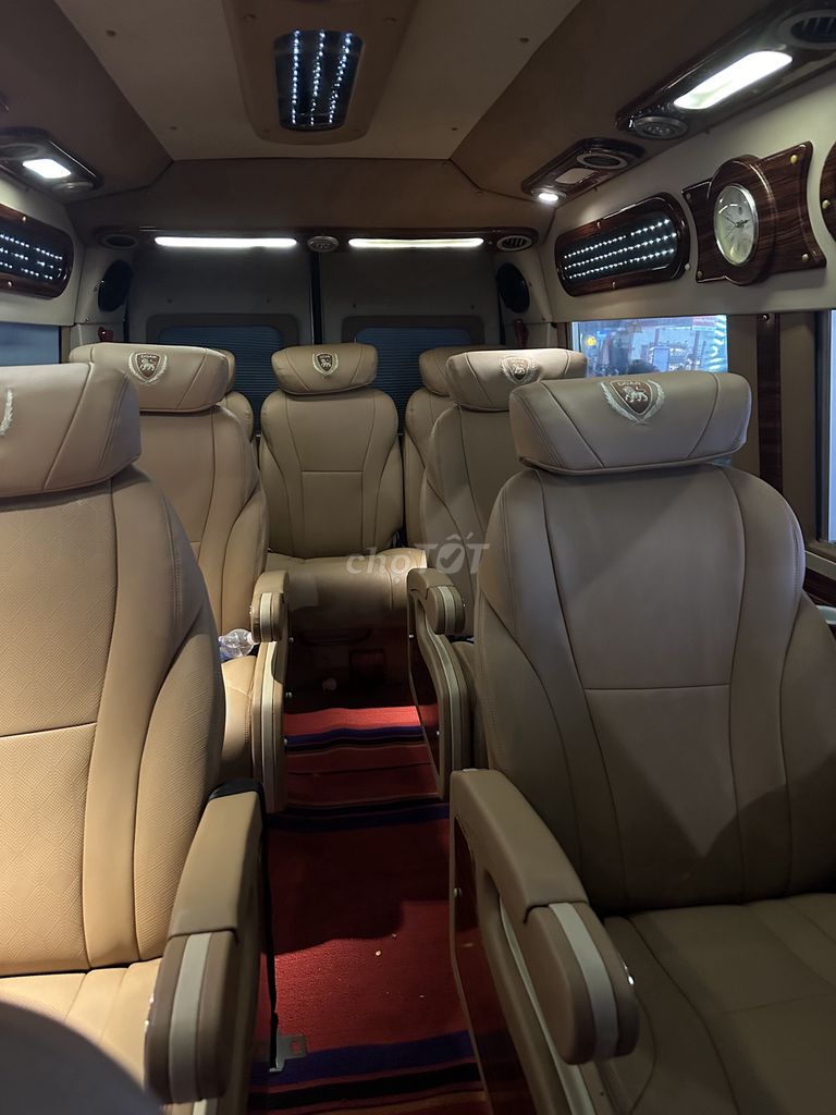Ford Transit Limousine 2016 - ảnh 2