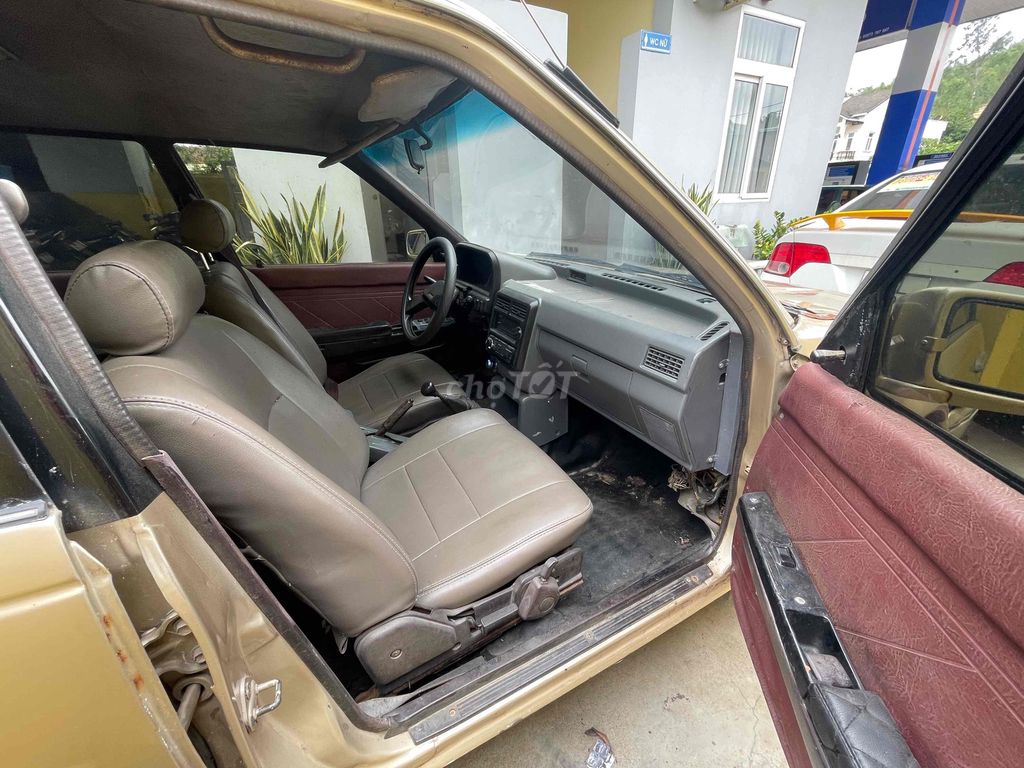 Toyota Corona - ảnh 5