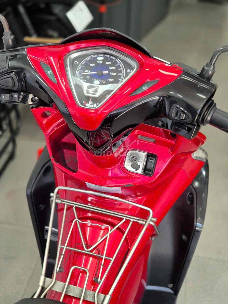Honda Air Blade 2011 - ảnh 2