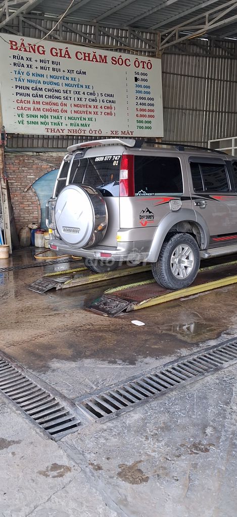 Ford Everest - ảnh 4