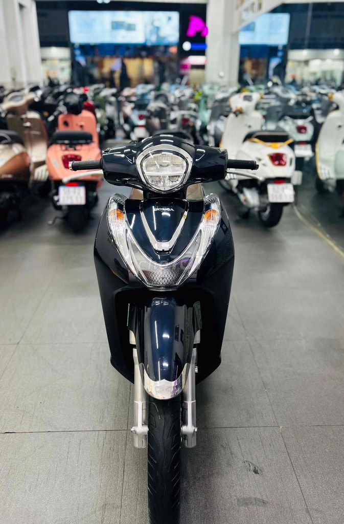 Honda SH Mode 2022 - ảnh 1