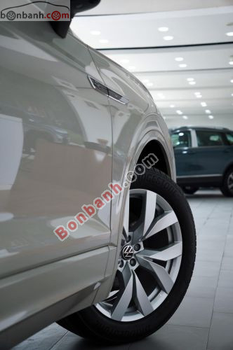 Volkswagen Touareg Luxury 2.0 TSI 2023 - ảnh 5