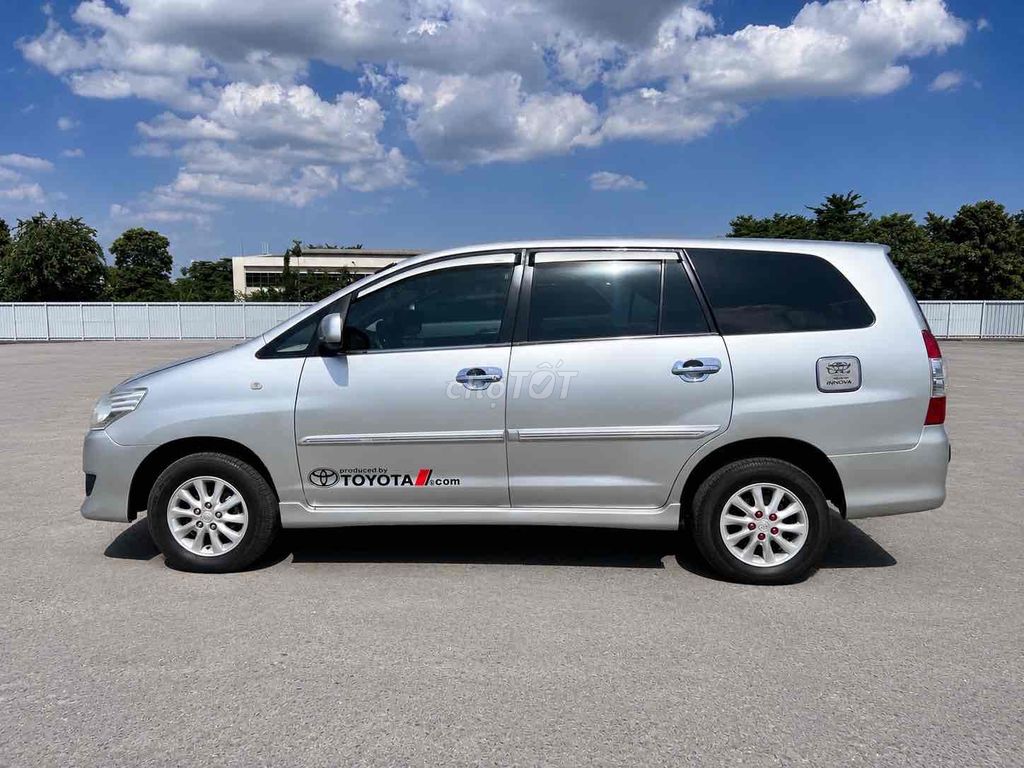 Toyota Innova 2013 - ảnh 1