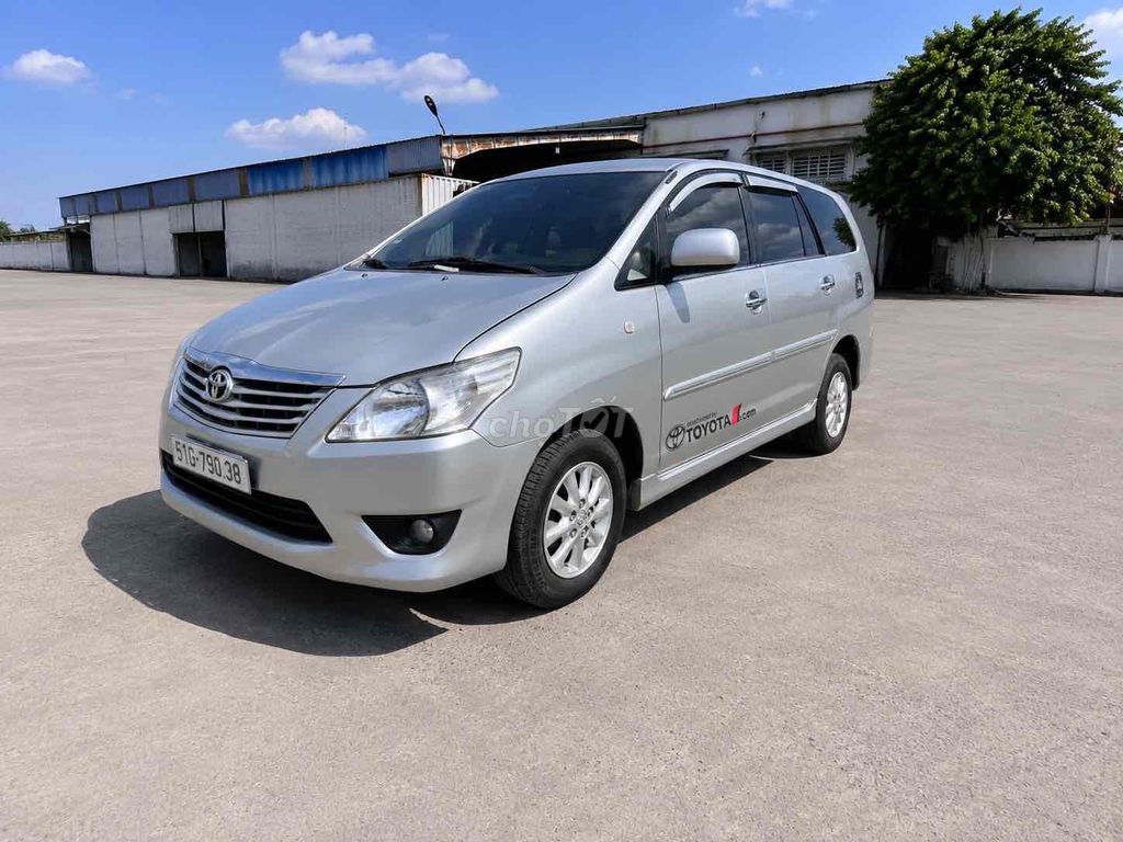 Toyota Innova 2013 - ảnh 4