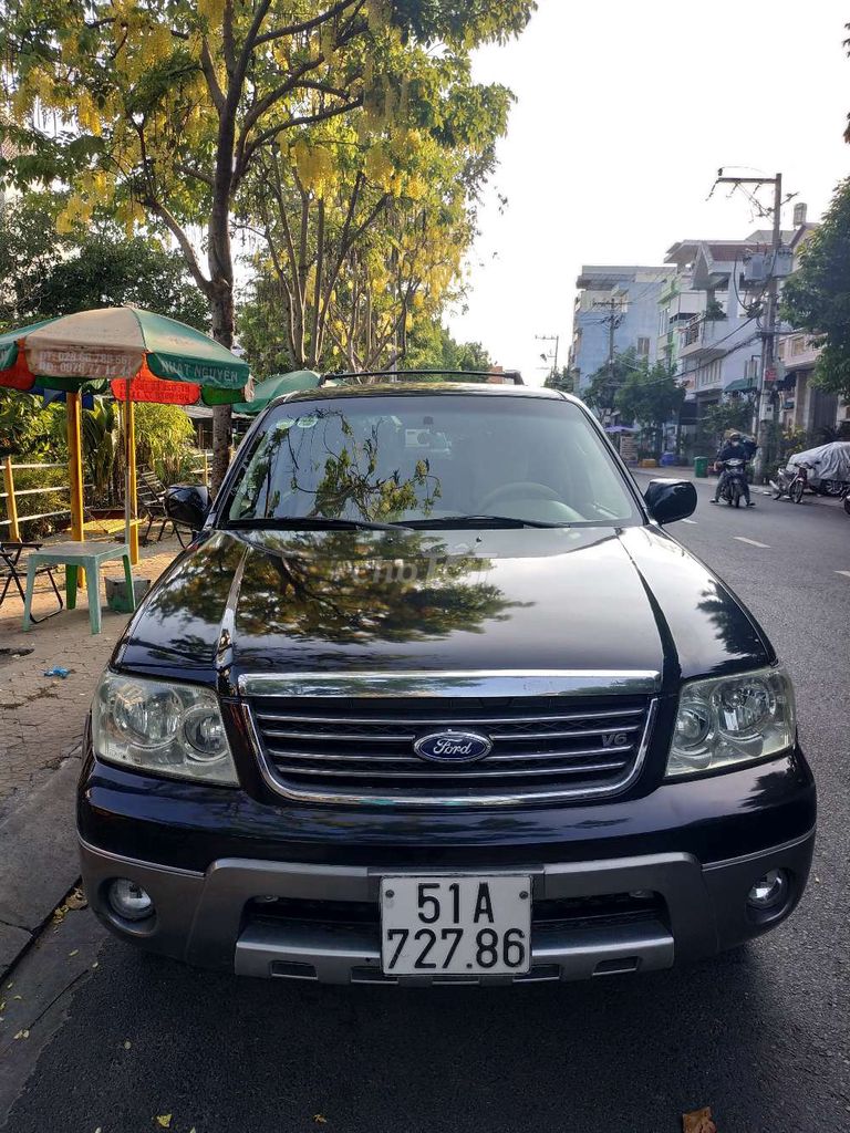 Ford Escape - ảnh 2