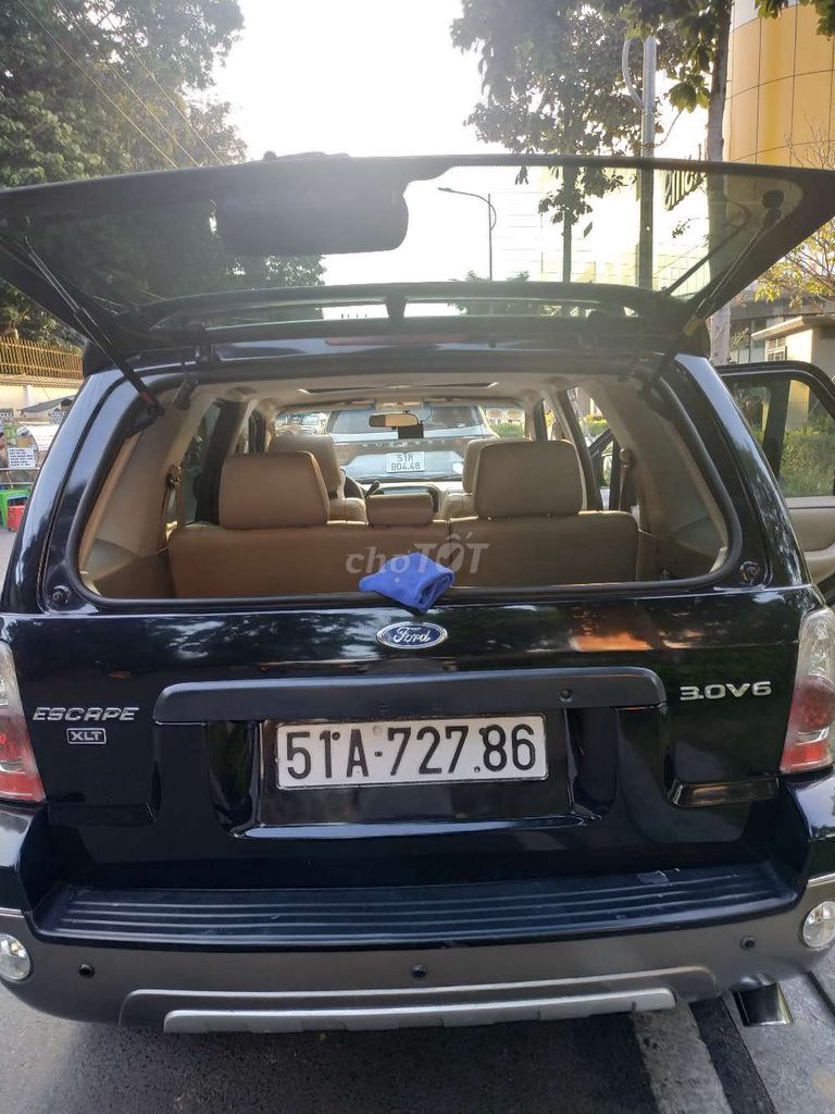 Ford Escape - ảnh 3