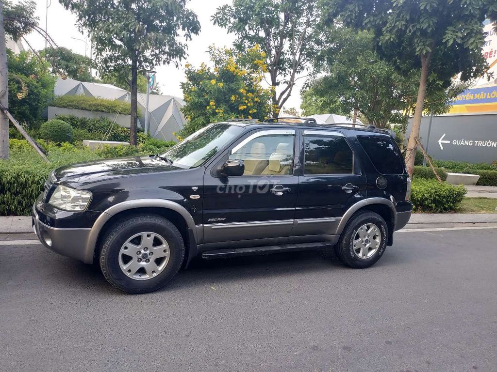 Ford Escape - ảnh 4