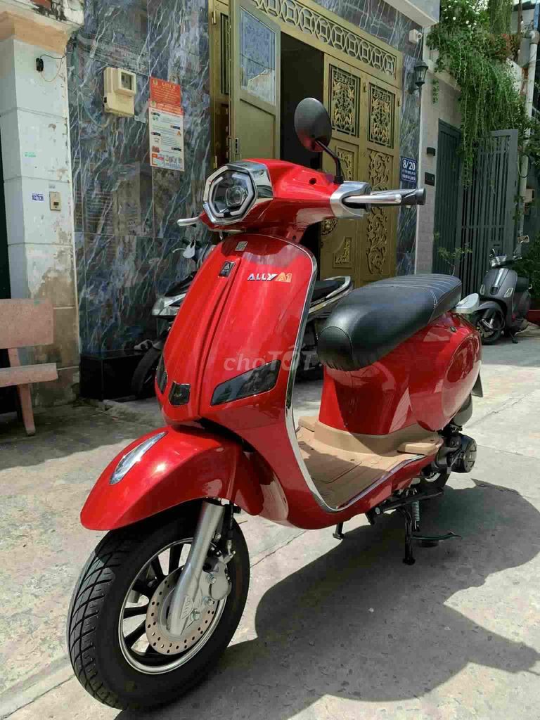 Piaggio Vespa 2024 - ảnh 1