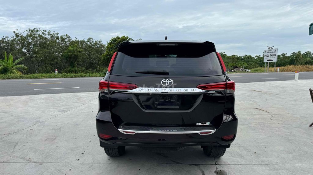 Toyota Fortuner 2022 - ảnh 4