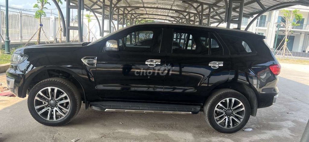 Ford Everest 2022 - ảnh 3