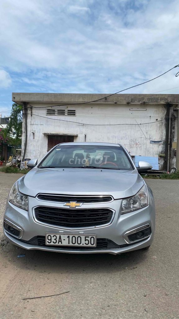 Chevrolet Cruze 2017 - ảnh 1