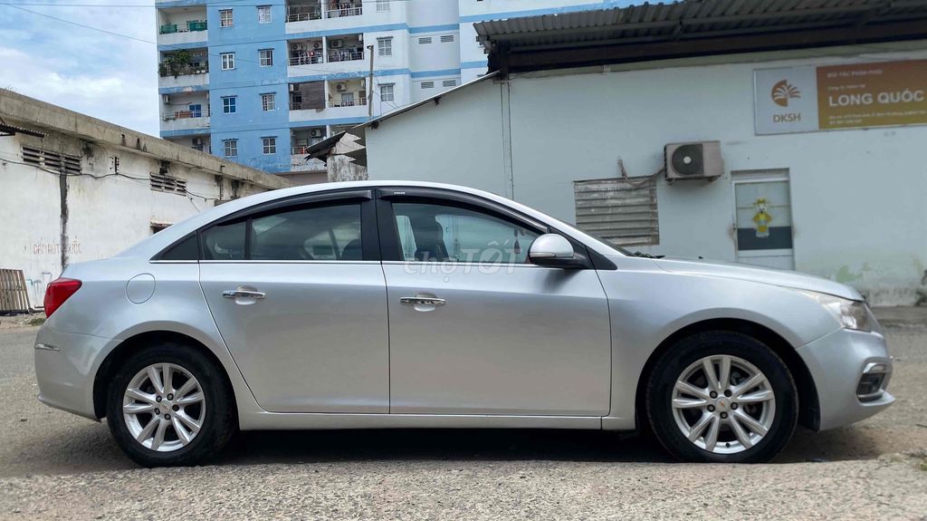 Chevrolet Cruze 2017 - ảnh 4