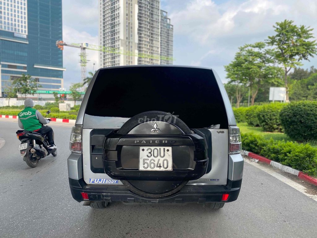 Mitsubishi Pajero 2009 - ảnh 4