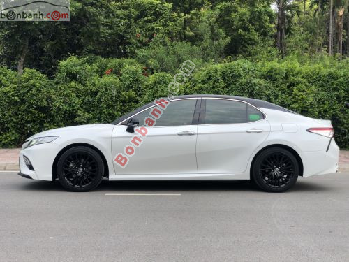 Toyota Camry 2.5Q 2019 - ảnh 2