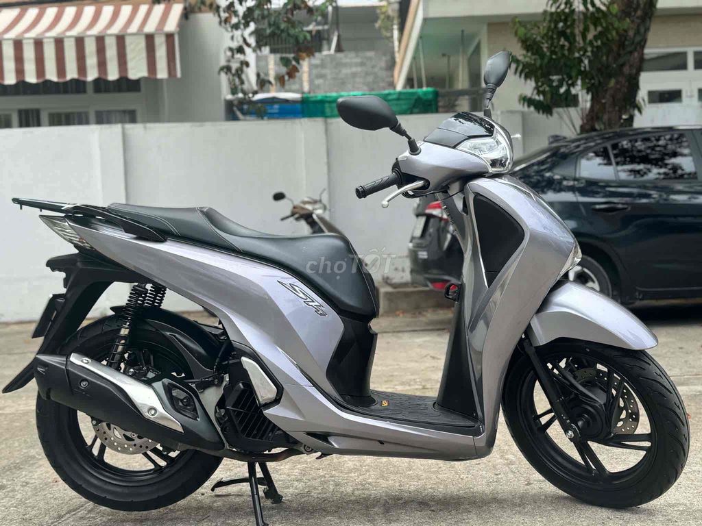 Honda SH 2018 - ảnh 1