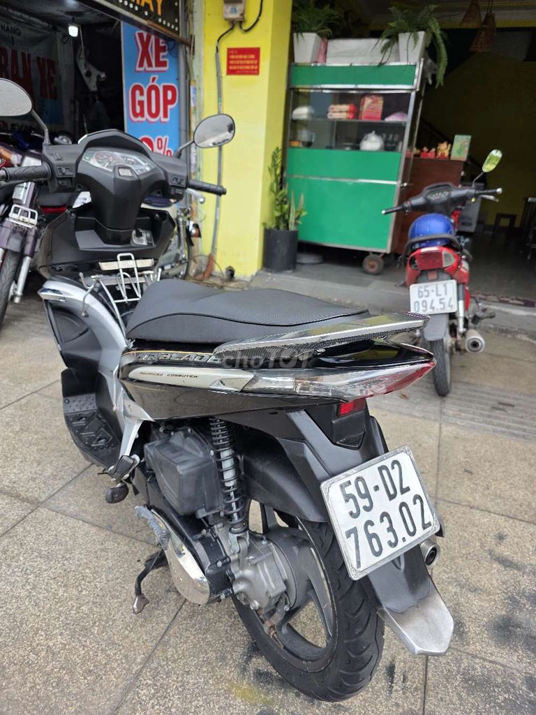 Honda Air Blade 2010 - ảnh 5