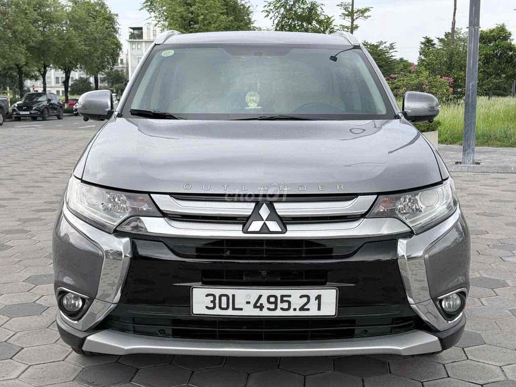 Mitsubishi Outlander 2.0 CVT 2018 - ảnh 1