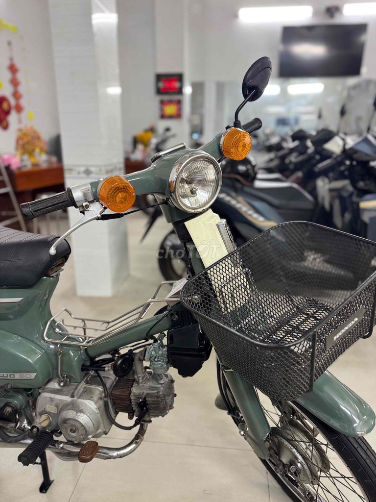 Honda Cub 1981 - ảnh 2