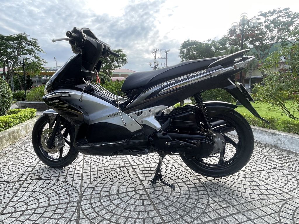 Honda Air Blade 2010 - ảnh 3