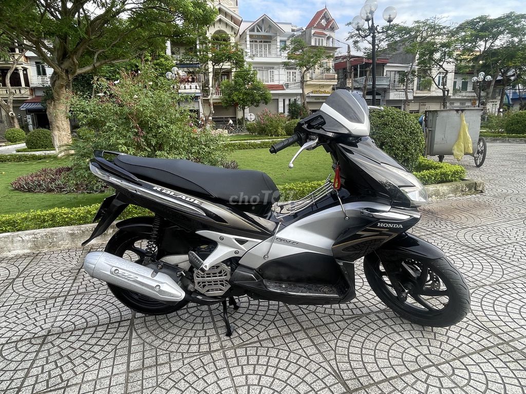Honda Air Blade 2010 - ảnh 4