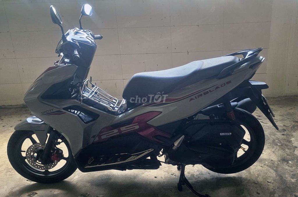 Honda Air Blade 2024 - ảnh 1