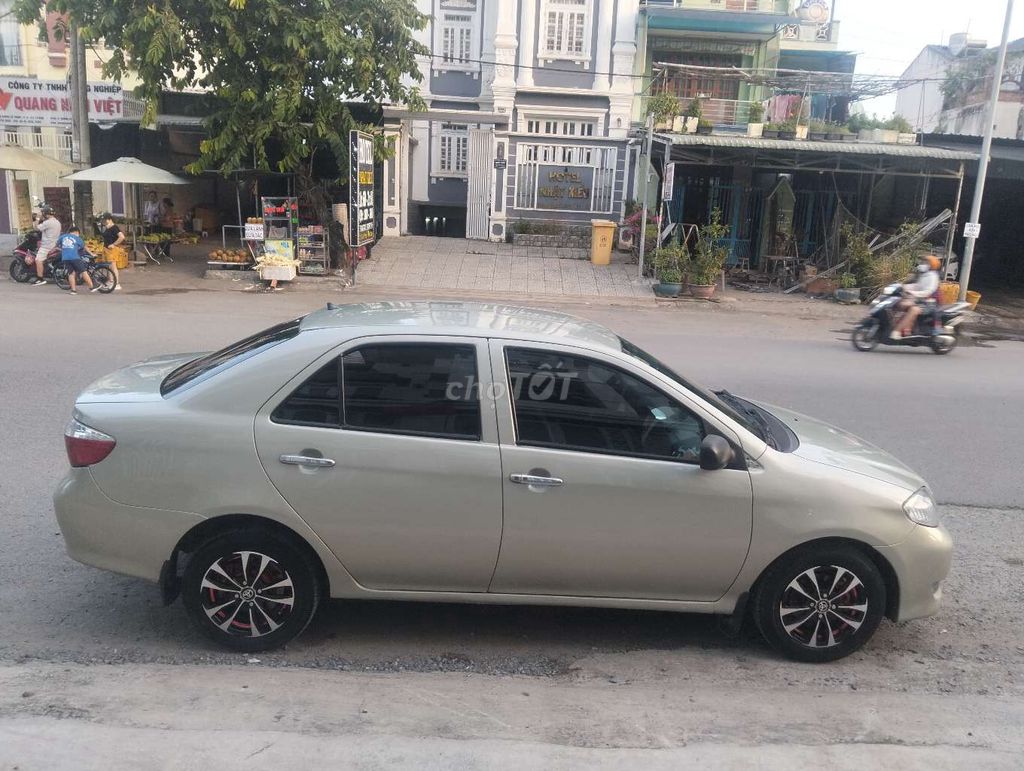 Toyota Vios 2006 - ảnh 1