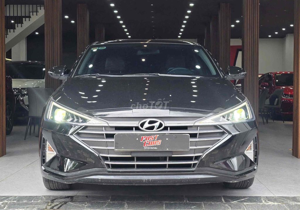 Hyundai Elantra 2021 - ảnh 1