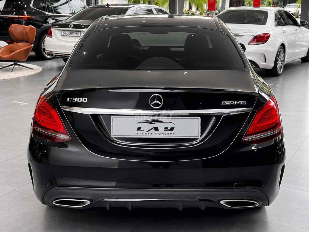 Mercedes-Benz 2019 - ảnh 4
